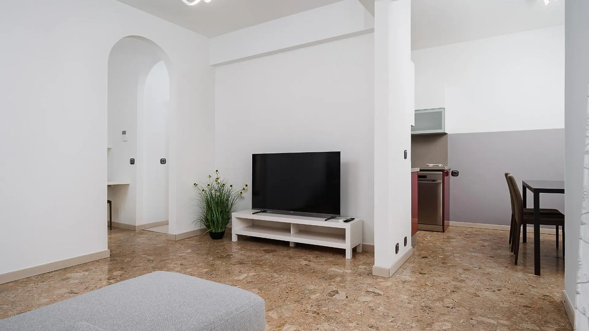 New - M1 S Leonardo 60M - San Siro - 6 Guests Apartment Milan