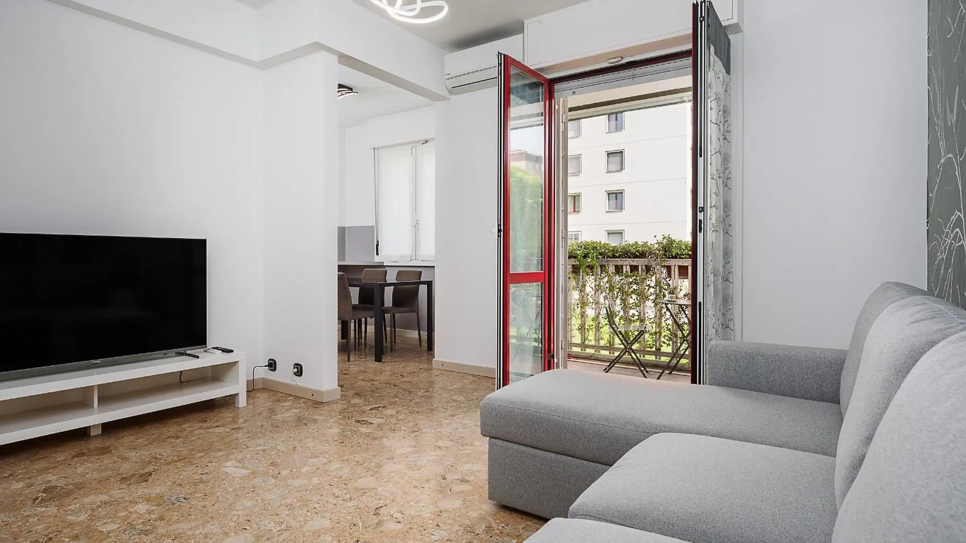 New - M1 S Leonardo 60M - San Siro - 6 Guests Apartment Milan